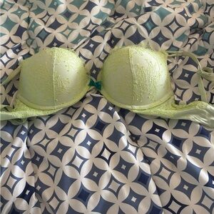 Victoria's Secret Lime Green Lace Bra